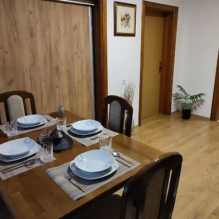 Apartman Adna Kulen Vakuf Exterior photo