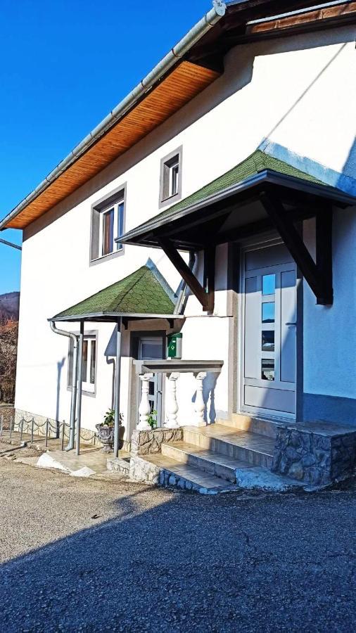 Apartment Adna *